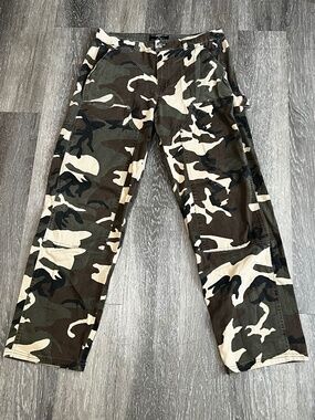 Forever 21 Camo Cargo Pants Men's 34x30 Green Knee Pockets Utility‎ 2000s Y2K